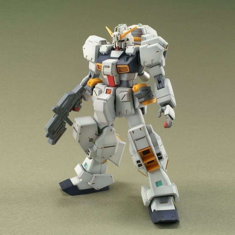 Hazel Custom Titans Color HG 1 - Bandai Gundam Rg reseña y precio