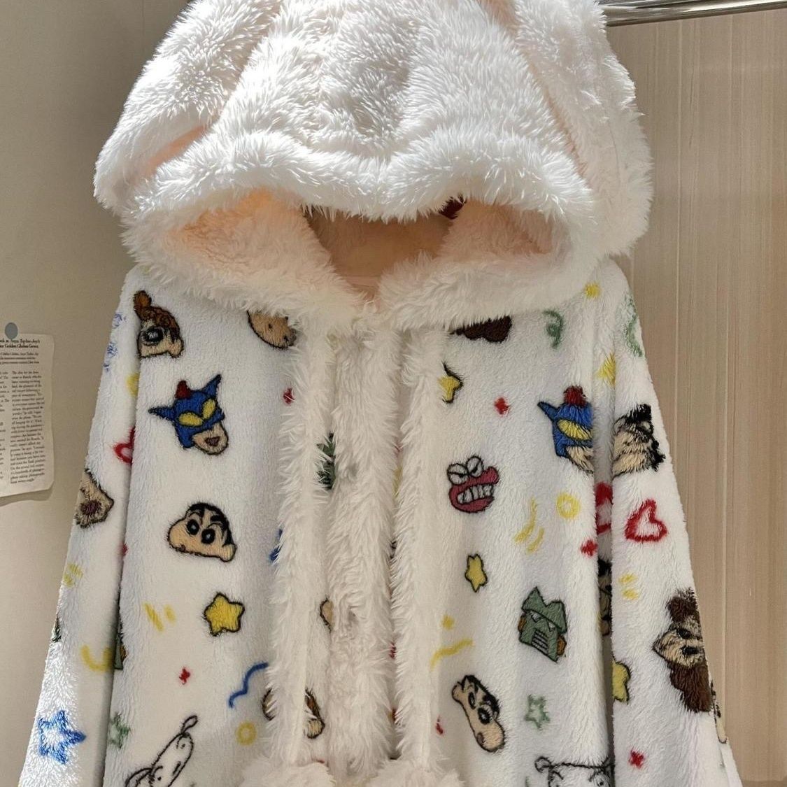 Bata de baño con capucha de fo - Anime Merchandise Japan reseña y precio